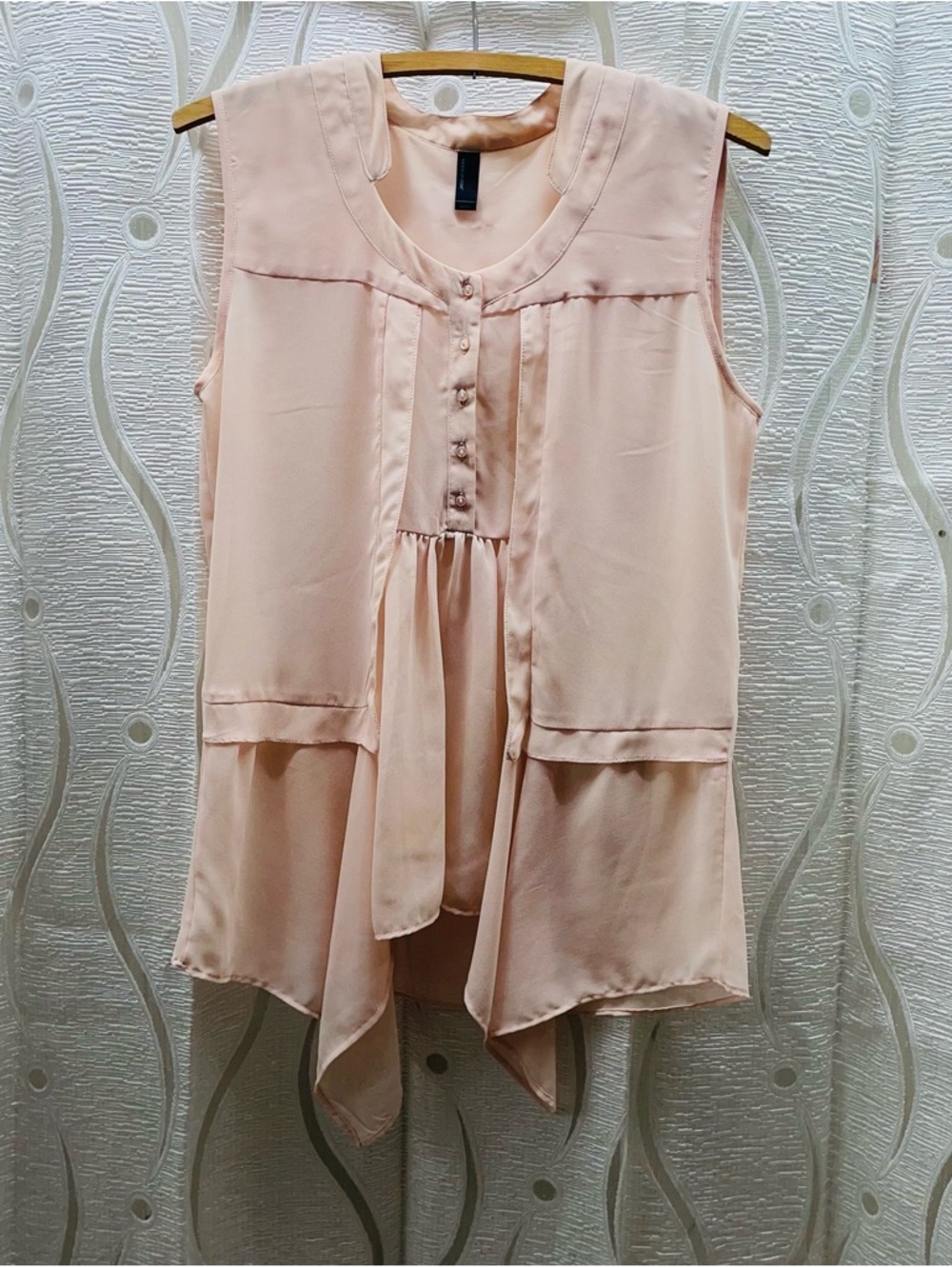 Vero‎ Moda Blouse Women Medium Peach Good Sleeveless Button Front Layered Hem